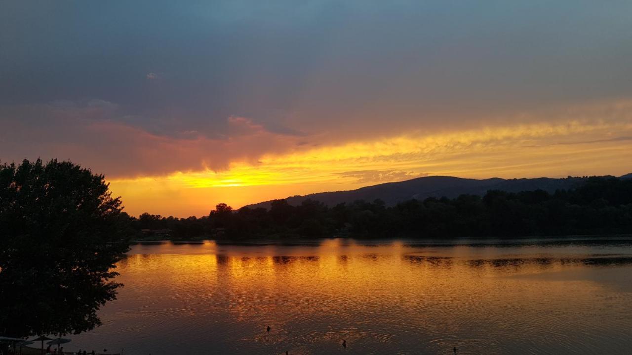 Zen Apartment Veliko Gradište Buitenkant foto